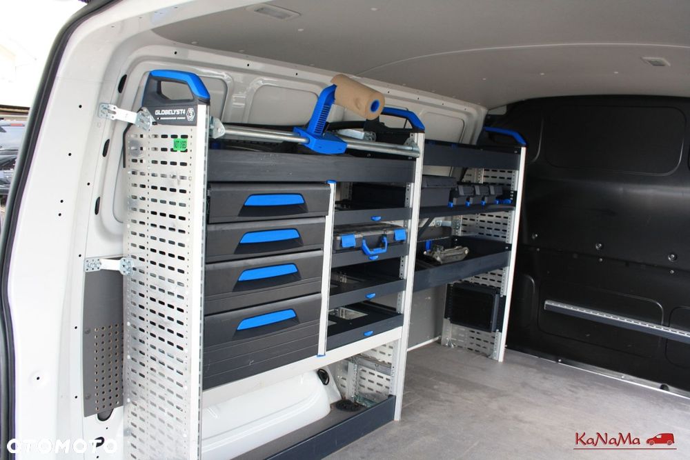 Volkswagen Transporter - 1