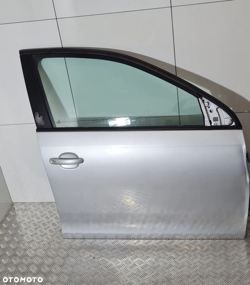 Volkswagen Golf VI Kombi Drzwi Prawy Przód - 1
