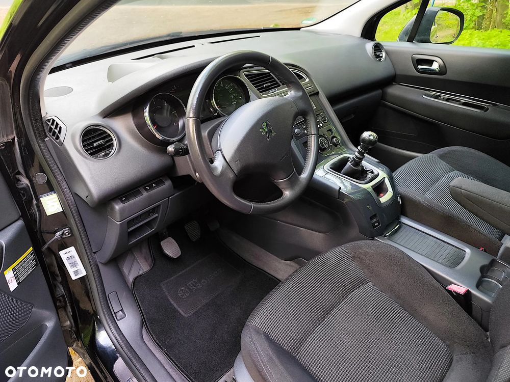 Peugeot 5008 HDI FAP 150 Family - 21