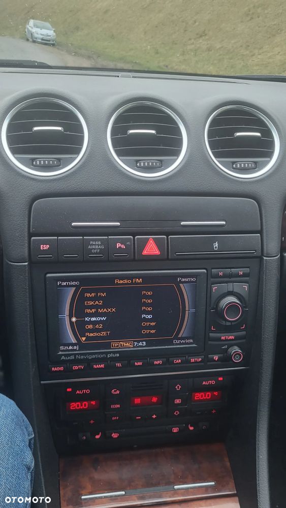 Audi A4 Cabrio 2.5 TDI - 18