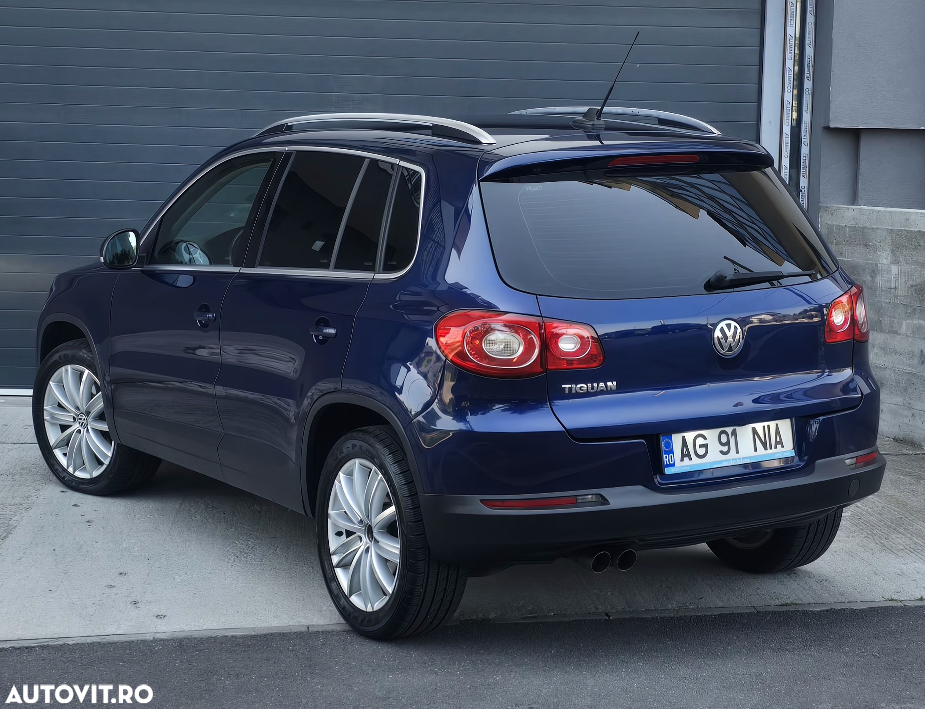 Volkswagen Tiguan 2.0 TDI 4Motion DSG Sport & Style - 6
