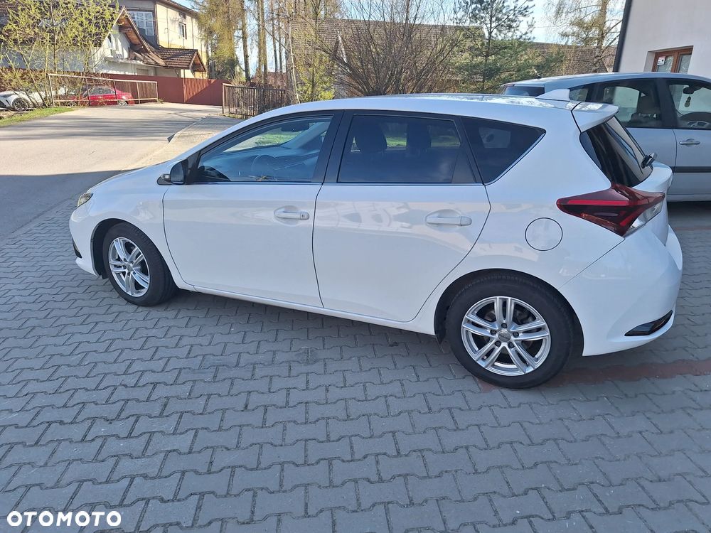 Toyota Auris 1.2 Turbo Design Edition - 13