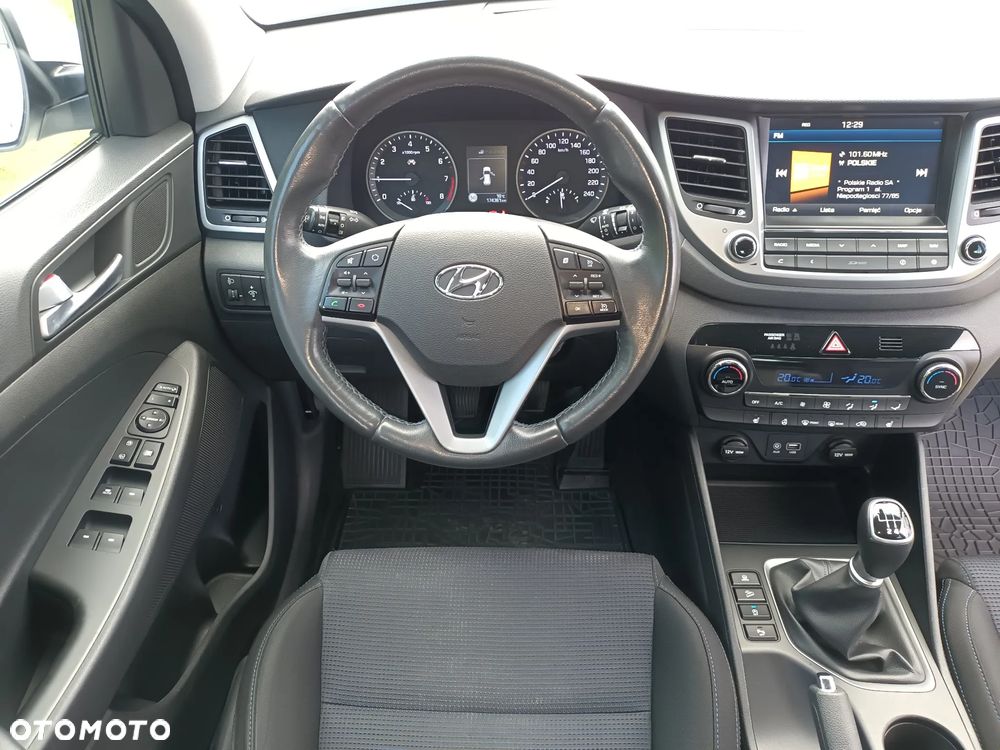 Hyundai Tucson 1.6 GDI BlueDrive Style 2WD - 10