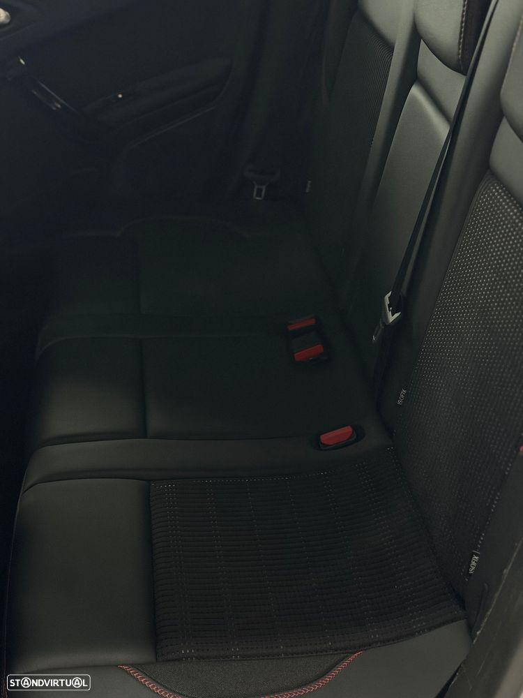Peugeot 2008 1.2 PureTech GT Line EAT6 - 33