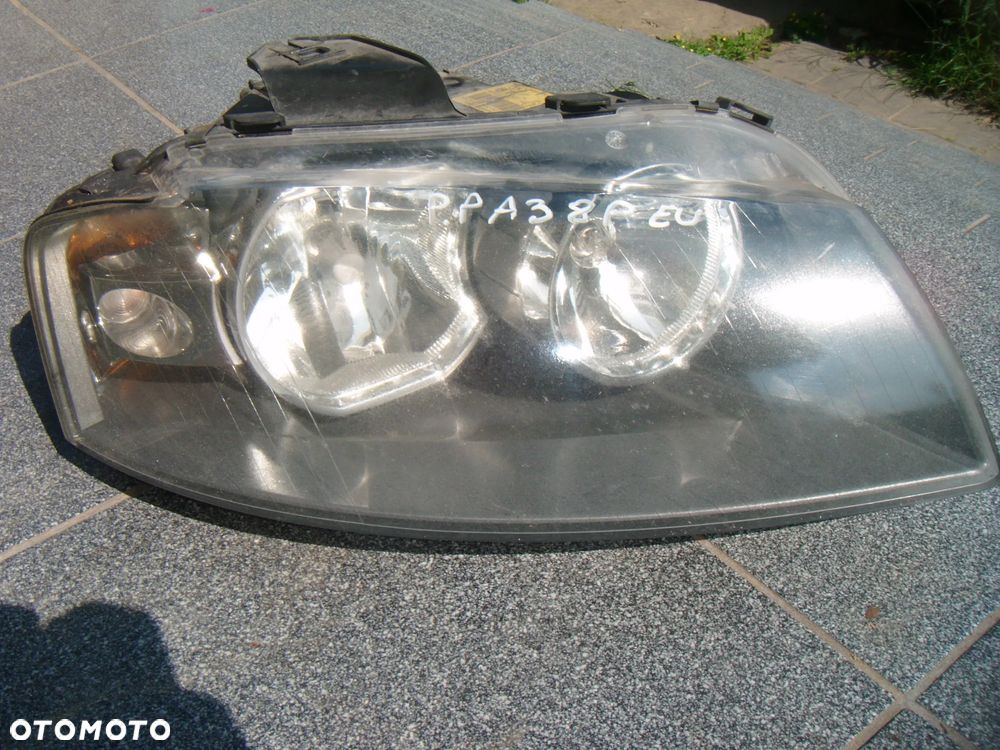 audi a3 8p 03r lampa prawy przód  8p0941004k - 1