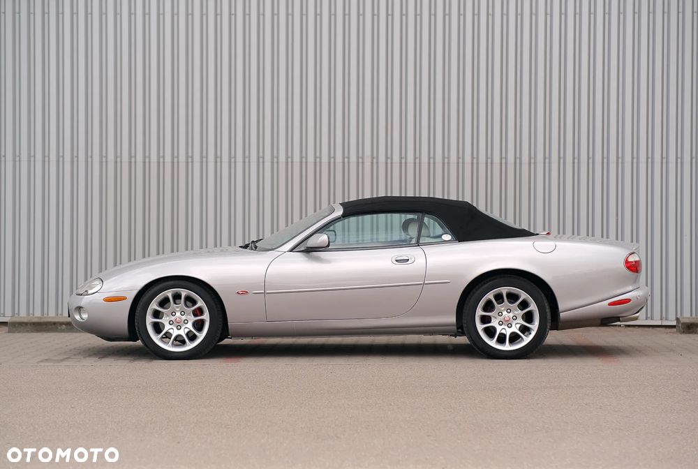 Jaguar XK8 - 3