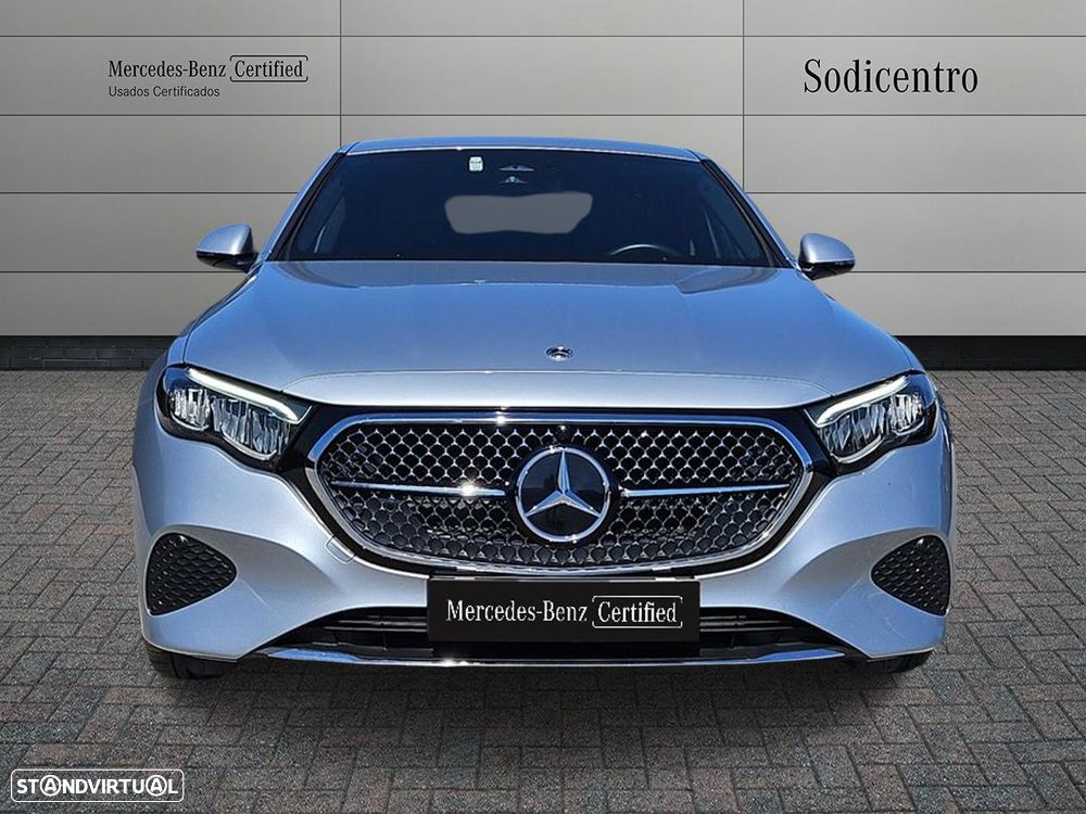 Mercedes-Benz E 300 e - 7