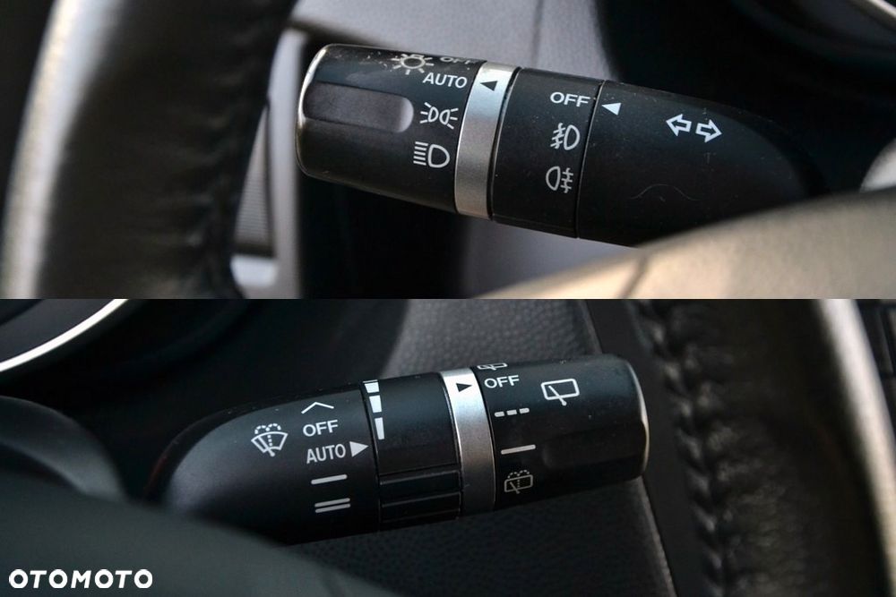 Mazda 5 2.0 Exclusive + - 30
