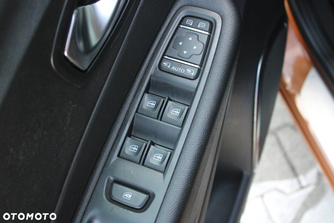 Renault Captur - 21