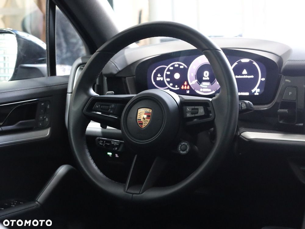Porsche Cayenne - 16