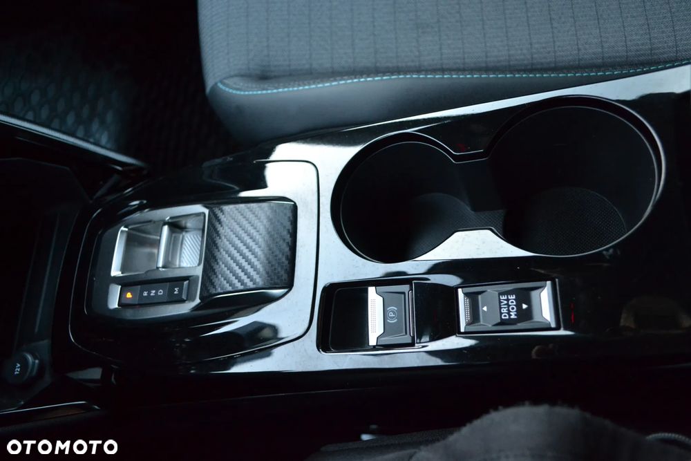 Peugeot 2008 1.2 PureTech Allure Pack S&S EAT8 - 27