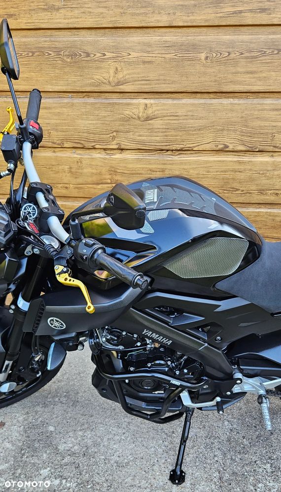 Yamaha MT - 14