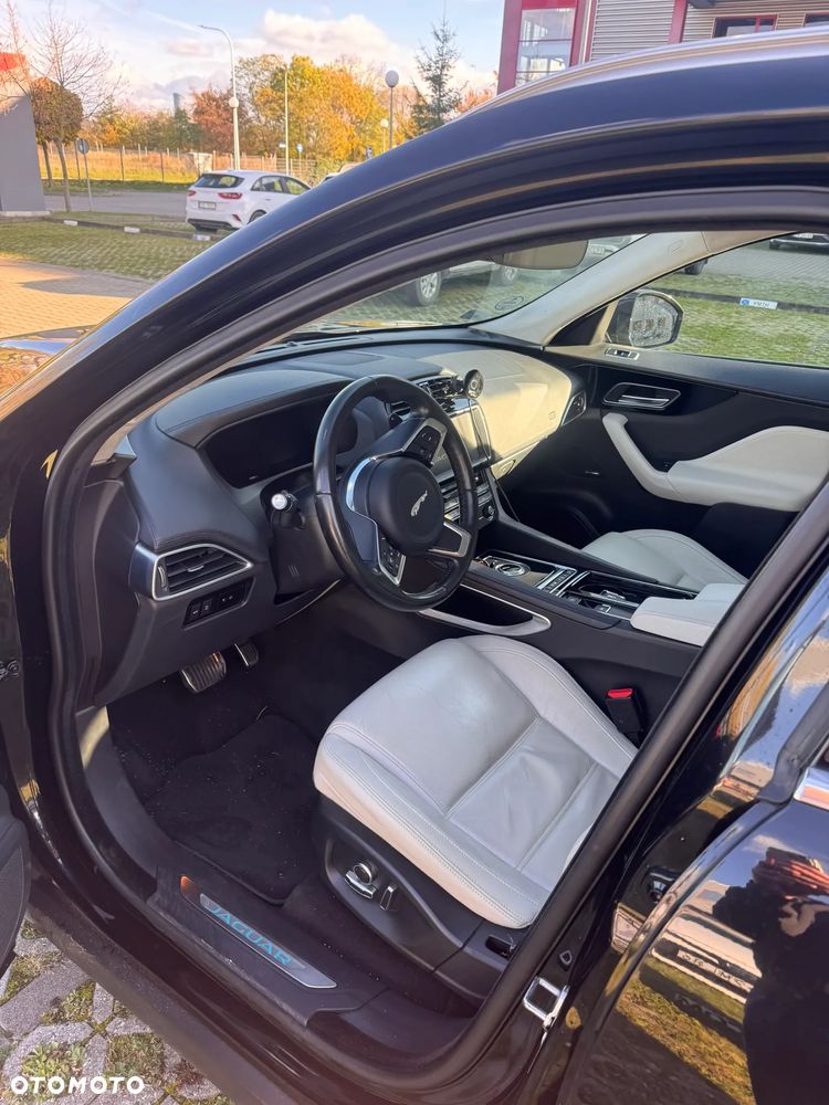 Jaguar F-Pace 2.0 i4P AWD Prestige - 15