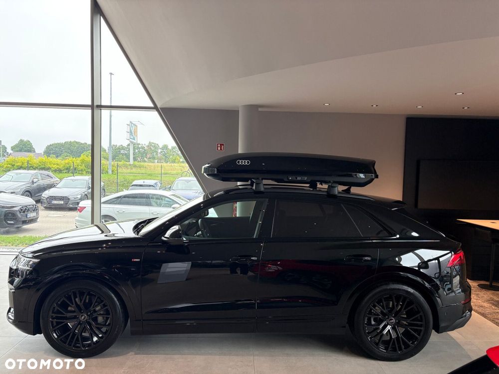 Audi Q8 - 8