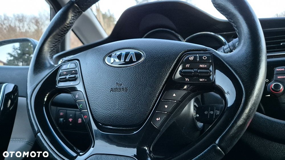 Kia Ceed 1.6 GDI ISG Spirit - 12