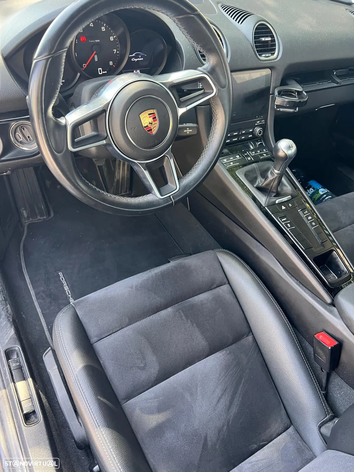 Porsche 718 Cayman - 16