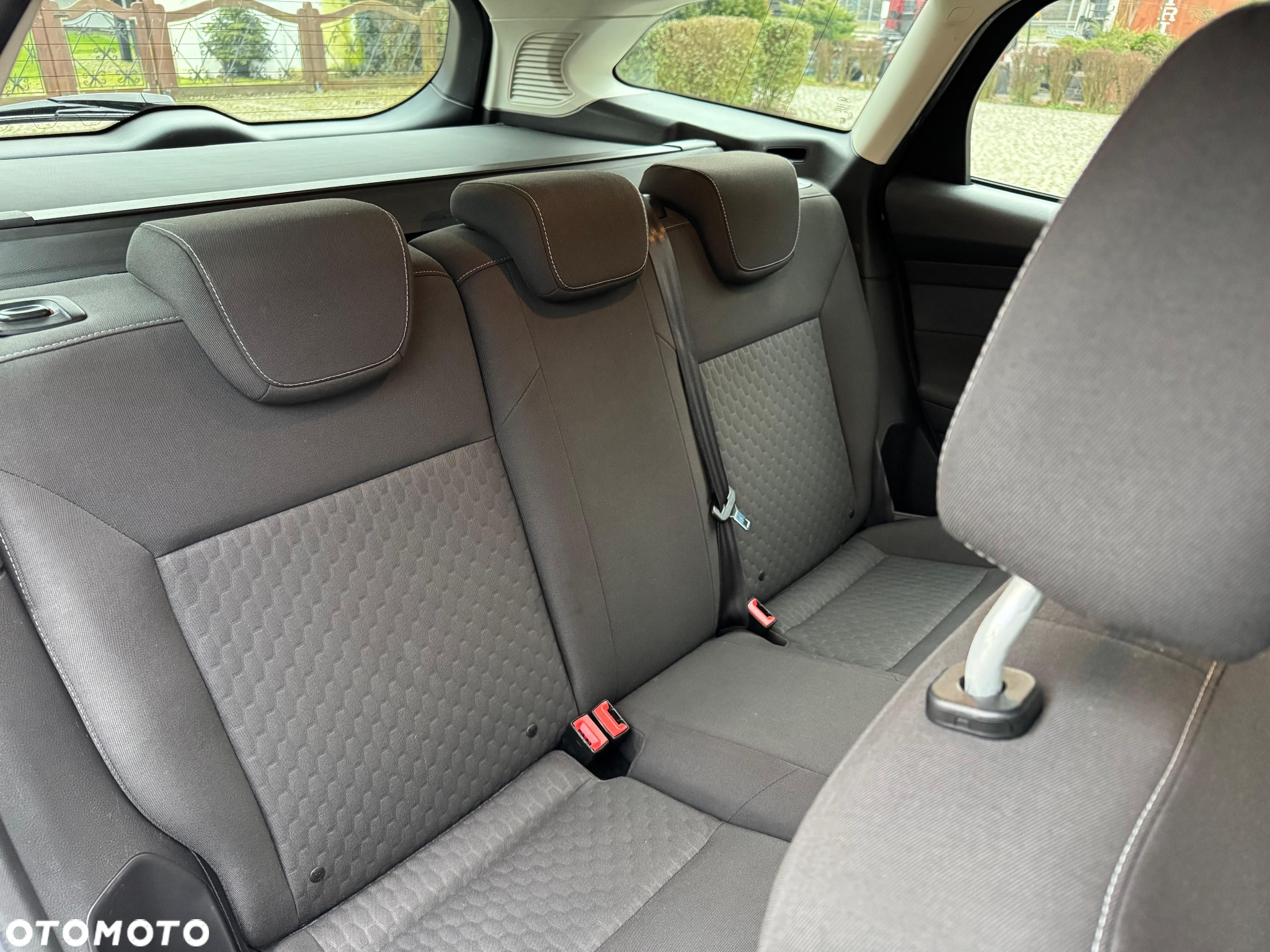 Ford Focus Turnier 1.0 EcoBoost Start-Stopp-System SYNC Edition - 13