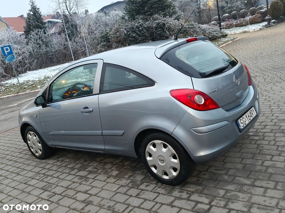 Opel Corsa 1.2 16V Cosmo - 17