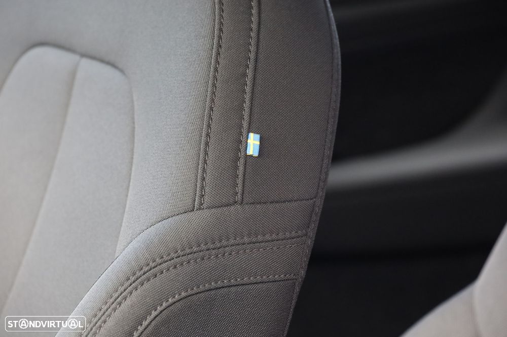 Volvo XC 40 1.5 T5 PHEV R-Design Expression - 8