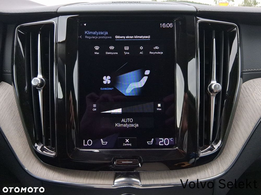 Volvo XC 60 - 22