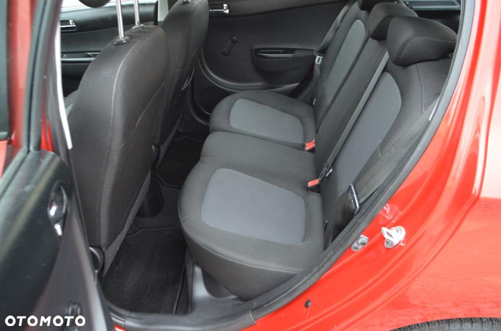 Hyundai i20 1.25 Comfort - 12