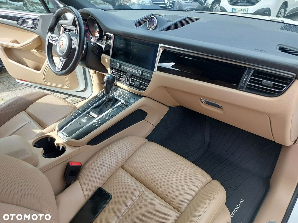 Porsche Macan - 15