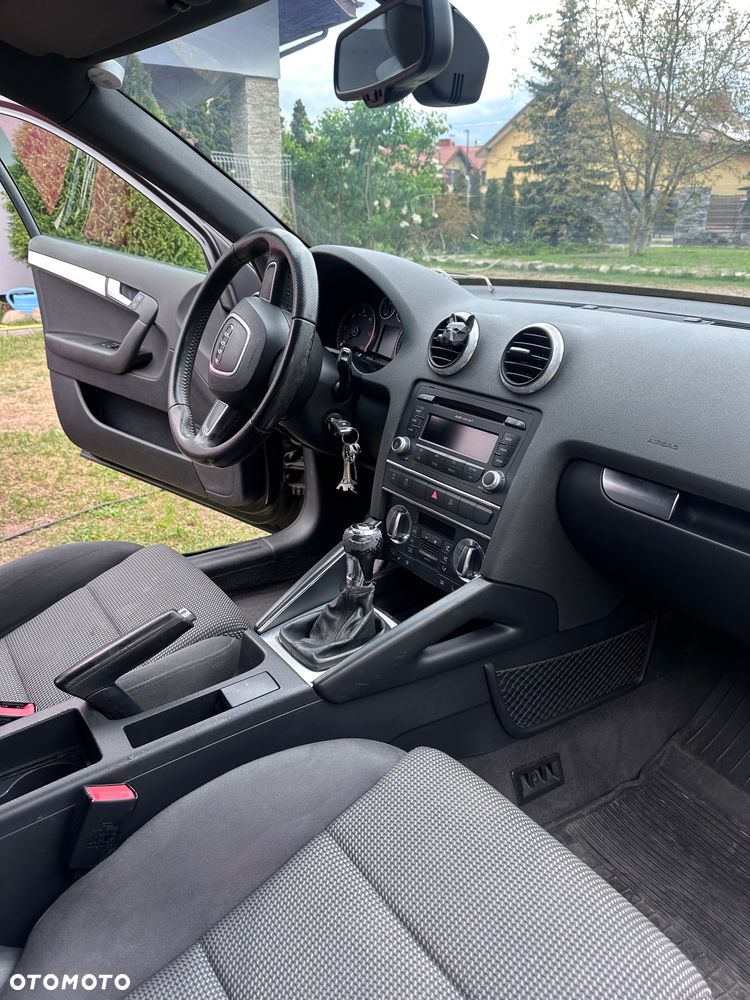 Audi A3 Sportback 2.0 TDI DPF Ambiente - 19