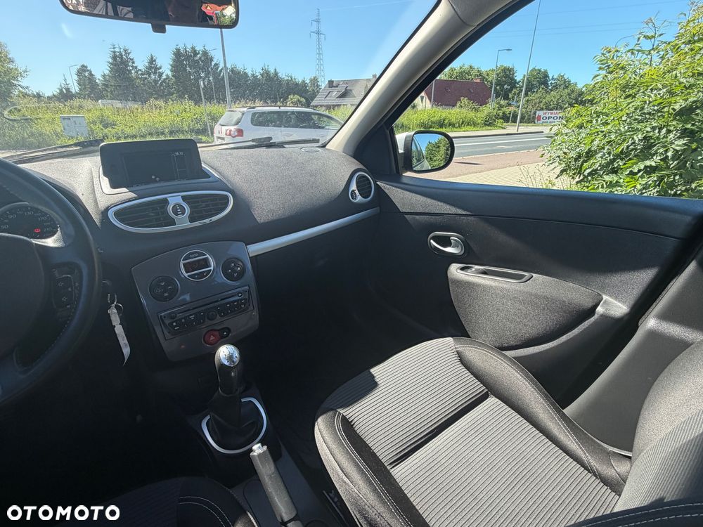 Renault Clio 1.2 16V Business - 25