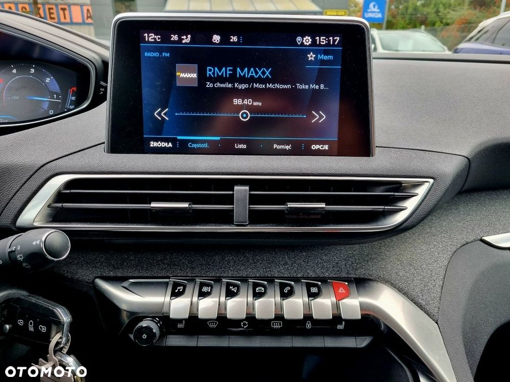 Peugeot 5008 1.5 BlueHDi Allure S&S EAT8 - 19