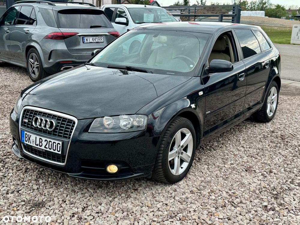 Audi A3 Sportback - 2