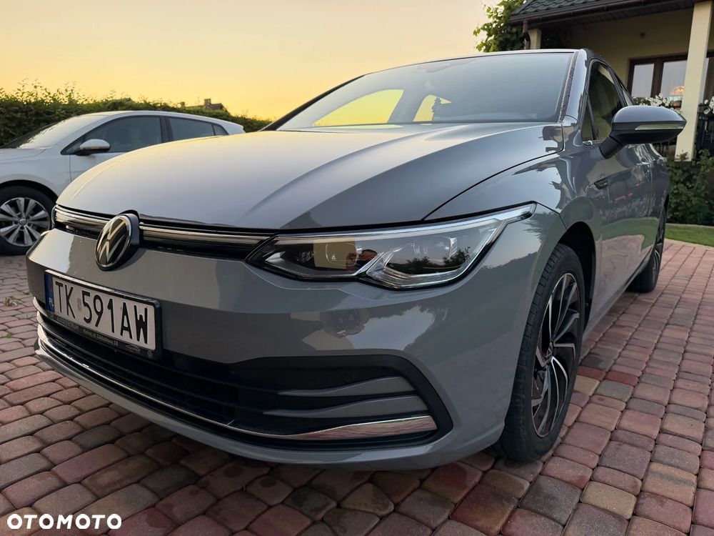 Volkswagen Golf 1.5 TSI EVO Style - 1