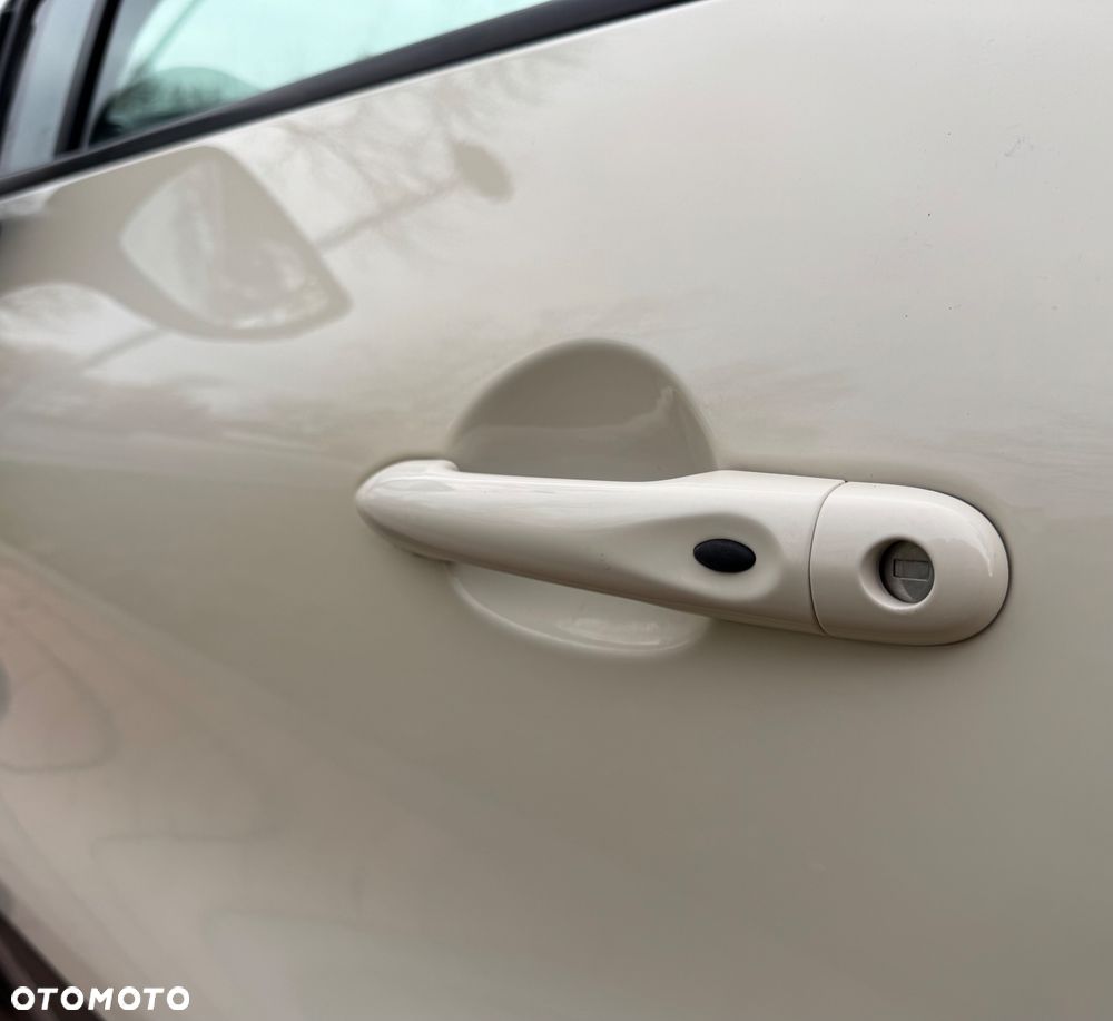 Renault Captur ENERGY TCe 120 EDC Experience - 9