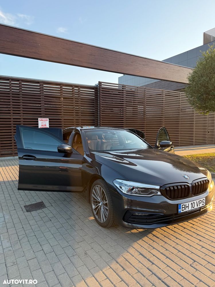 BMW Seria 5 530i xDrive AT - 2