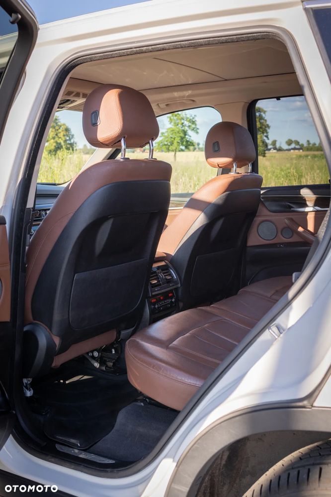 BMW X5 xDrive35i - 25