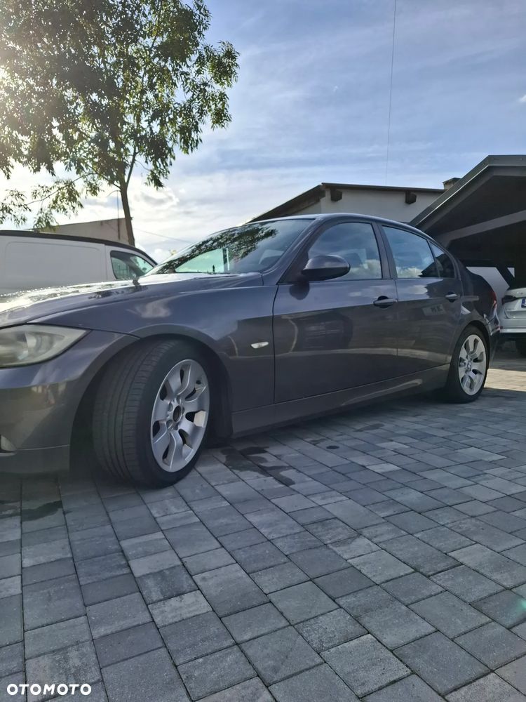 BMW Seria 3 318d - 5