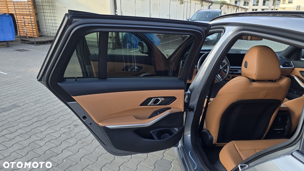 BMW Seria 3 320d xDrive mHEV M Sport - 21