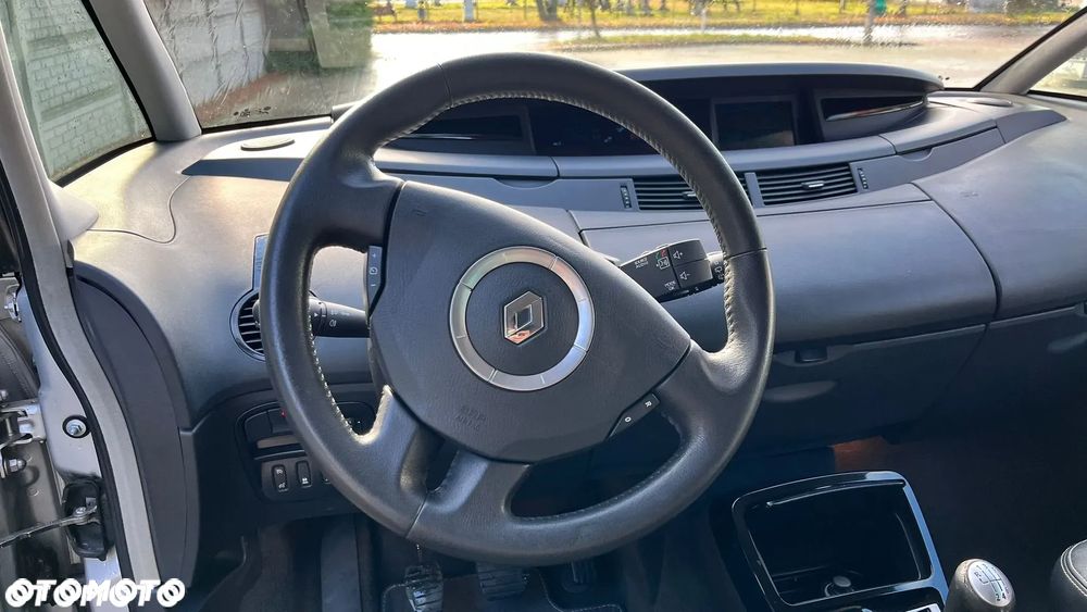 Renault Grand Espace 2.0 dCi 150 FAP Celsium - 12