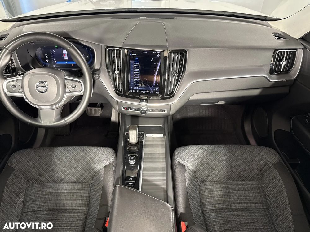 Volvo XC 60 B5 B AWD Core - 13