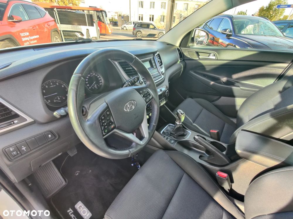 Hyundai Tucson 1.6 GDI BlueDrive GO 2WD - 14