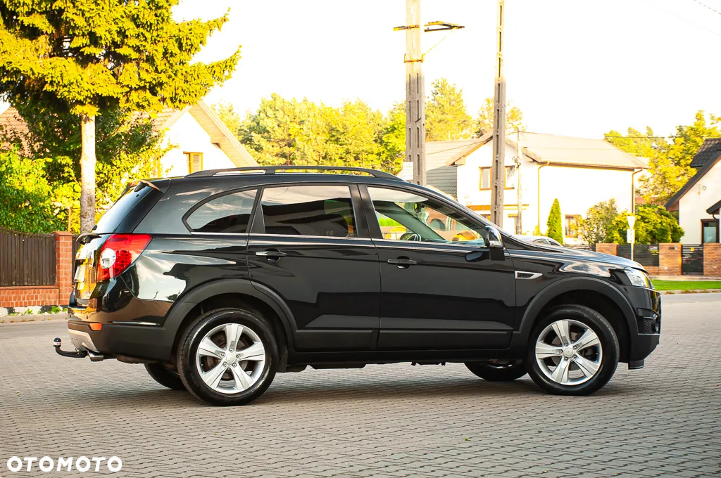 Chevrolet Captiva ver-2-4-2wd-7-sitzer-ls-family-edition - 16