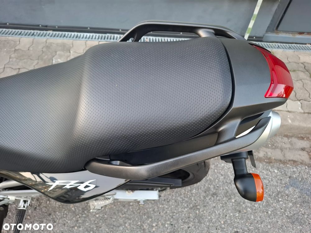 Yamaha FZ6 - 34