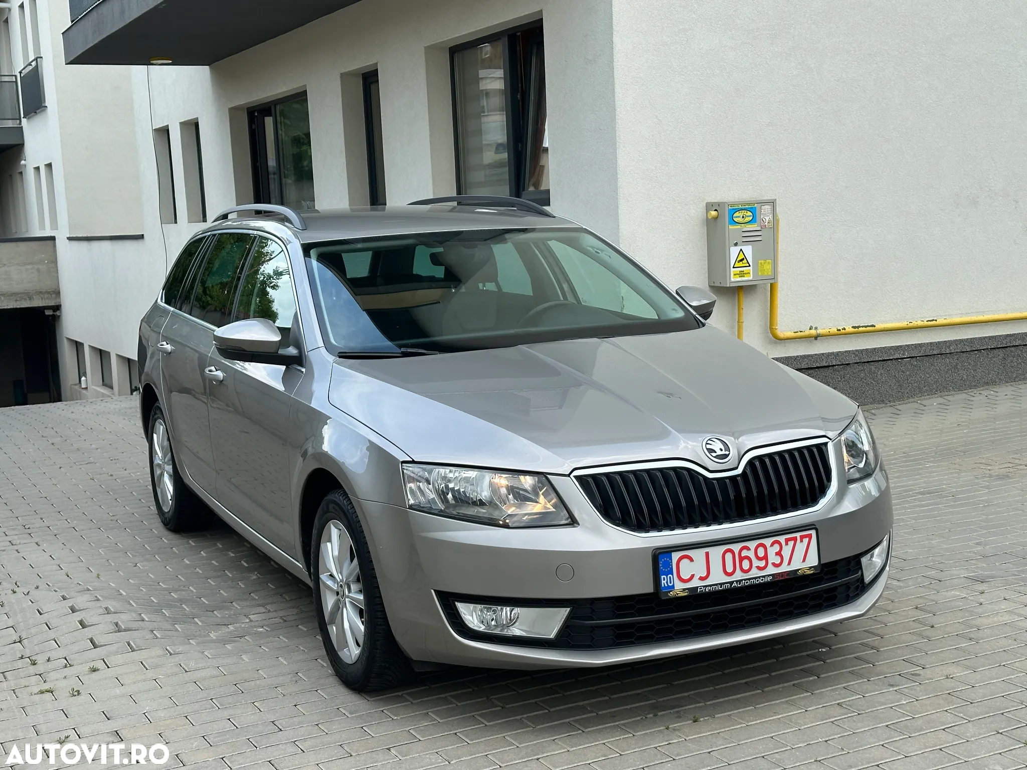 Skoda Octavia Combi 1.6 TDI (Green tec) Ambition - 3