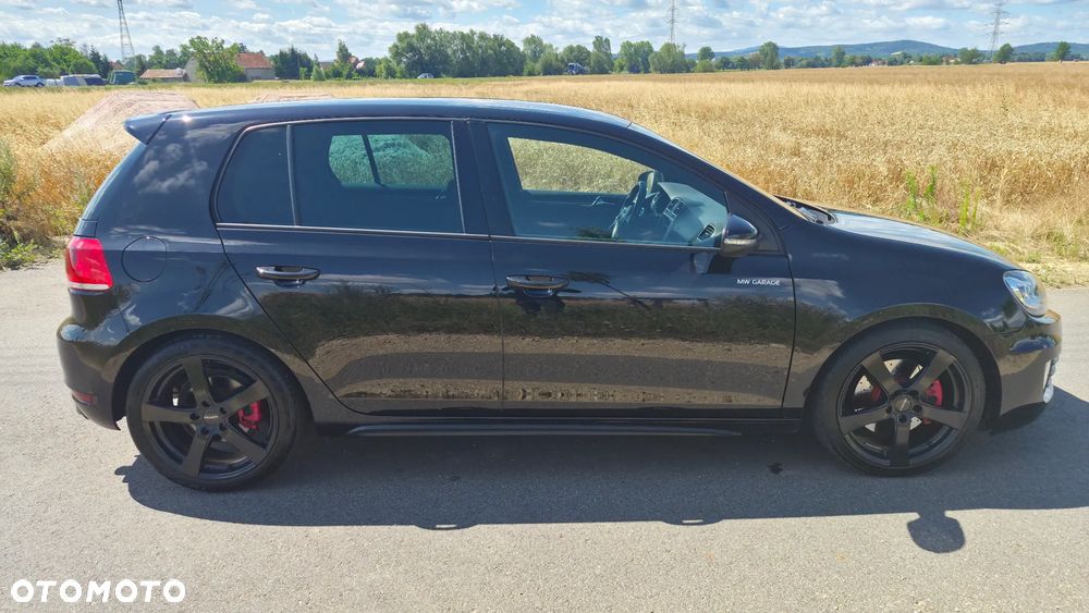 Volkswagen Golf - 4