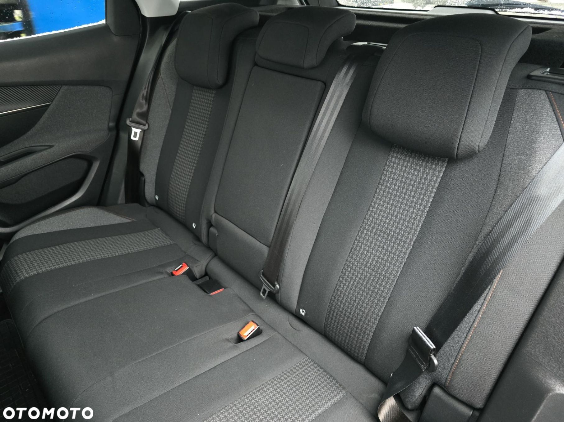 Peugeot 3008 1.2 PureTech GPF Active S&S - 11