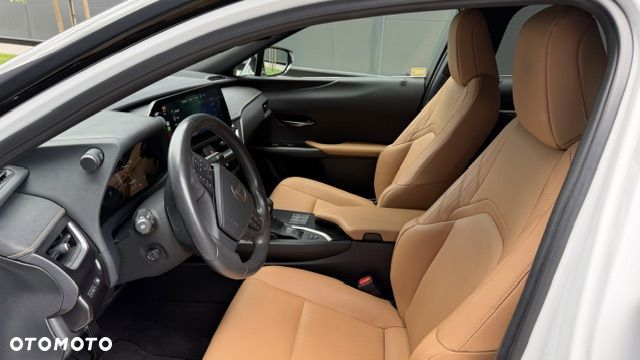 Lexus UX 200 GPF F Sport Design+ 2WD - 38