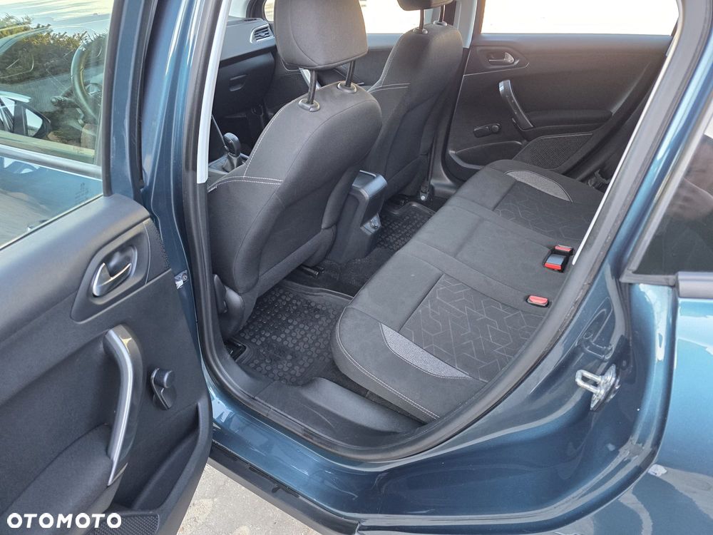 Peugeot 2008 1.2 Pure Tech Crossway S&S - 13