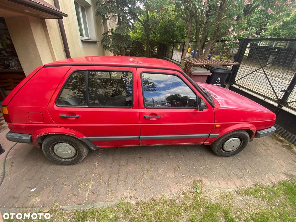 Volkswagen Golf 1.6 CL - 1
