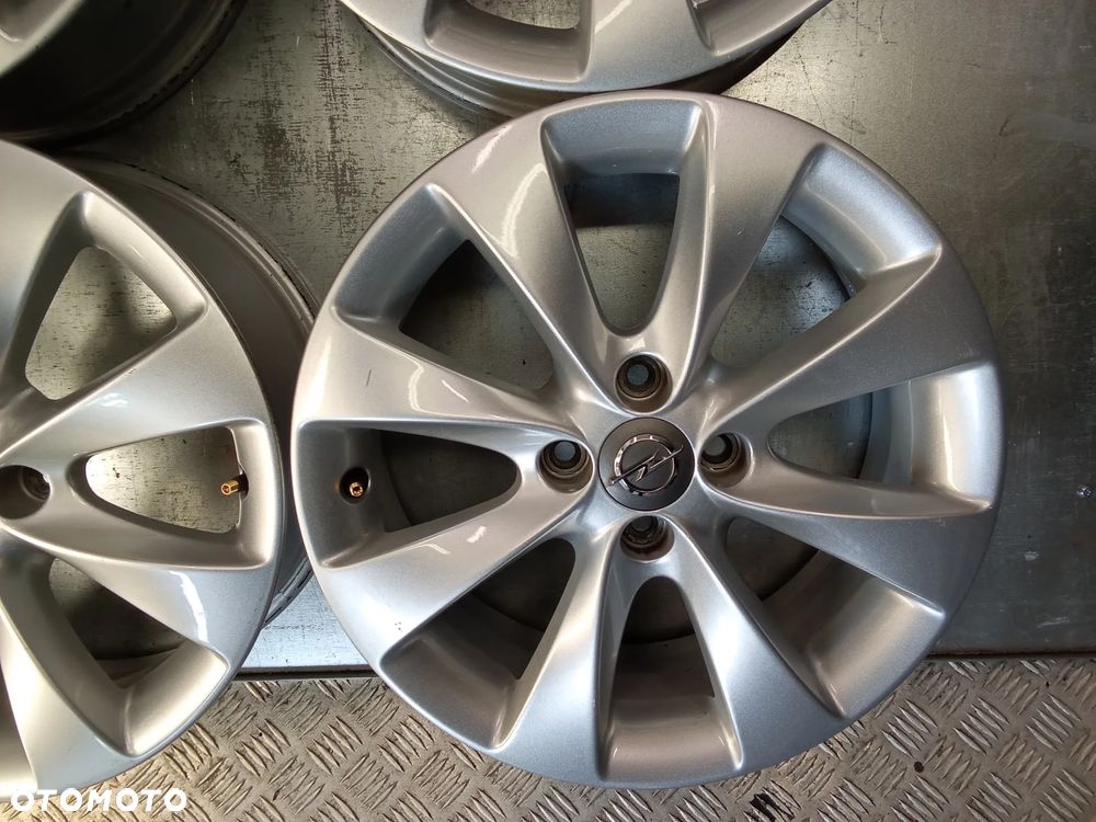 Felgi Opel Corsa D E Adam Karl 6Jx16 et40 4x100 - 6