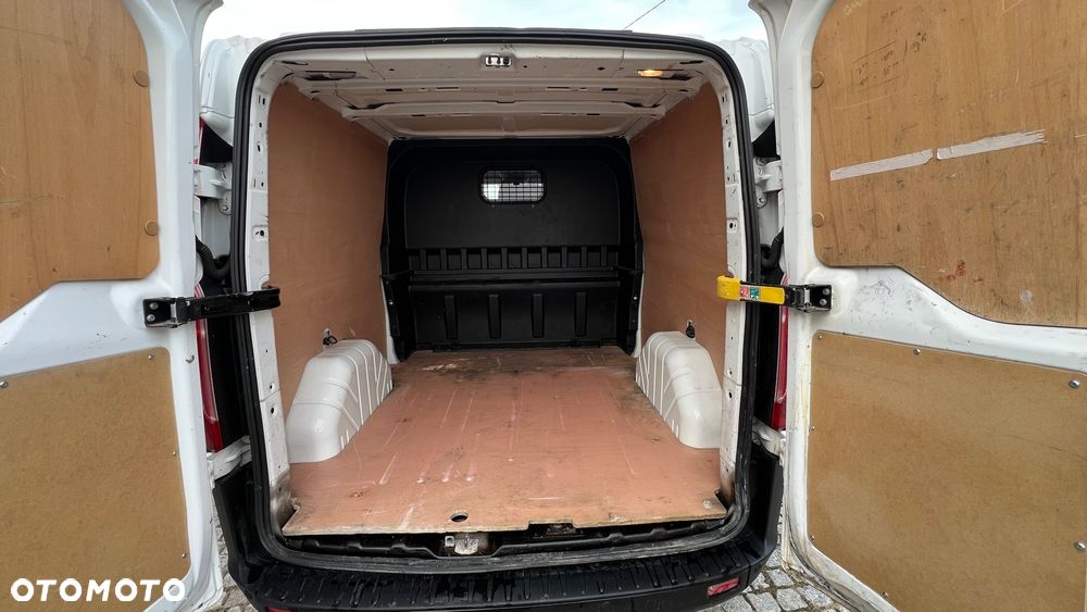 Ford Transit Custom 300 L2H1 Ambiente (bryg.) - 23