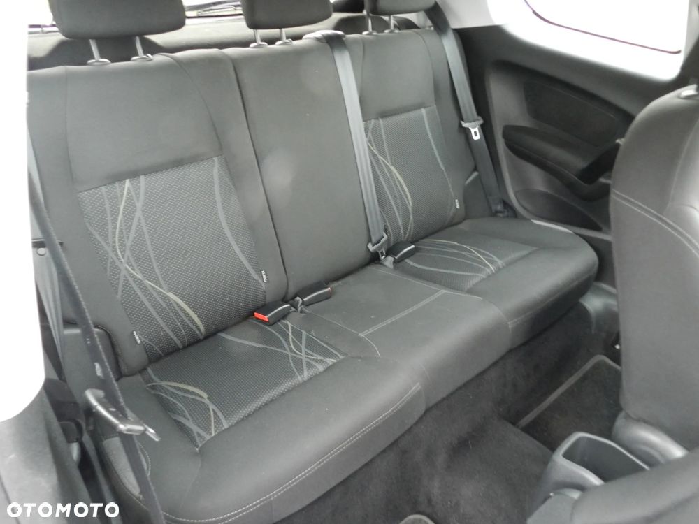 Peugeot 208 1.2 PureTech Active - 8